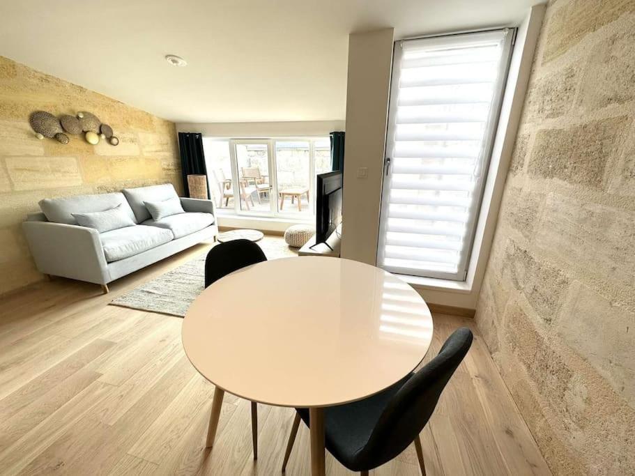 5- Hypercentre - 4Pers - Clim - Terrasse - Netflix Apartment Libourne Luaran gambar